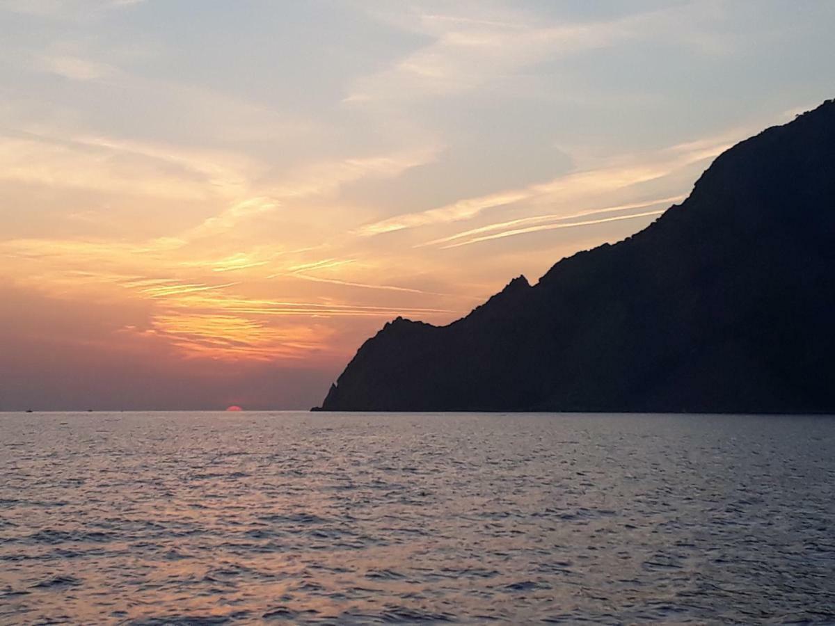 Vacation Vernazza Luaran gambar